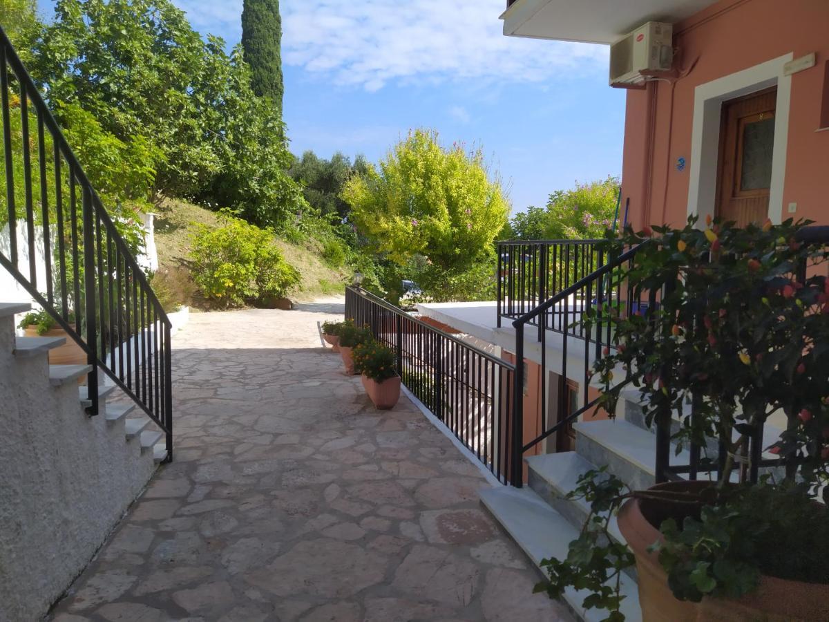 Aronis Apartments Benitses  Zewnętrze zdjęcie