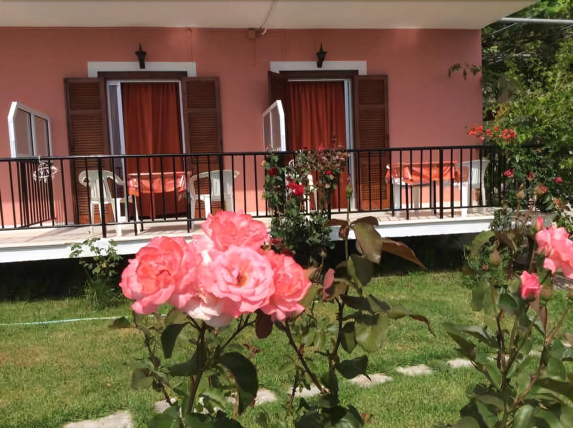 Aronis Apartments Benitses  Zewnętrze zdjęcie